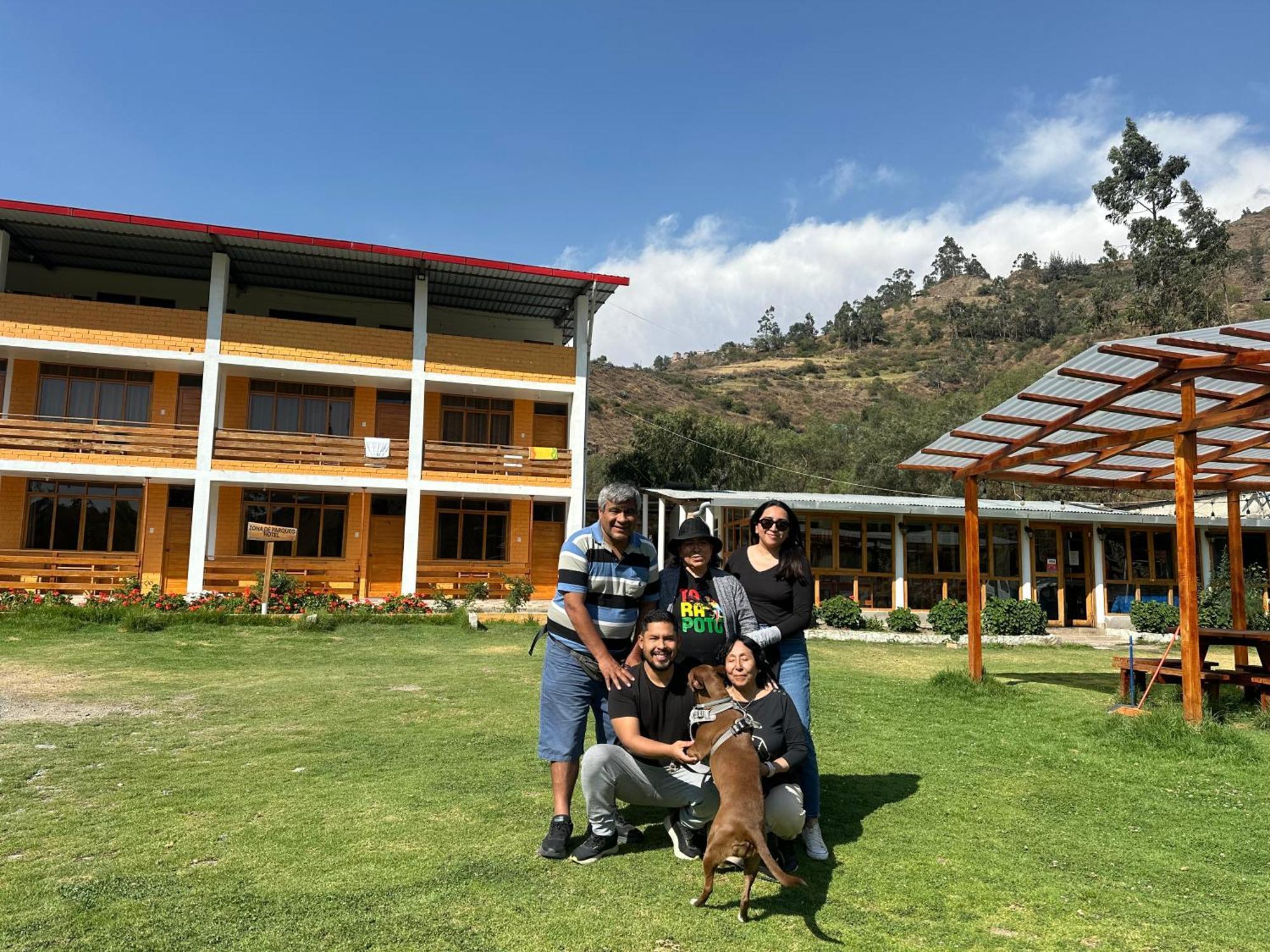 Tambo Lodge Canta Luaran gambar